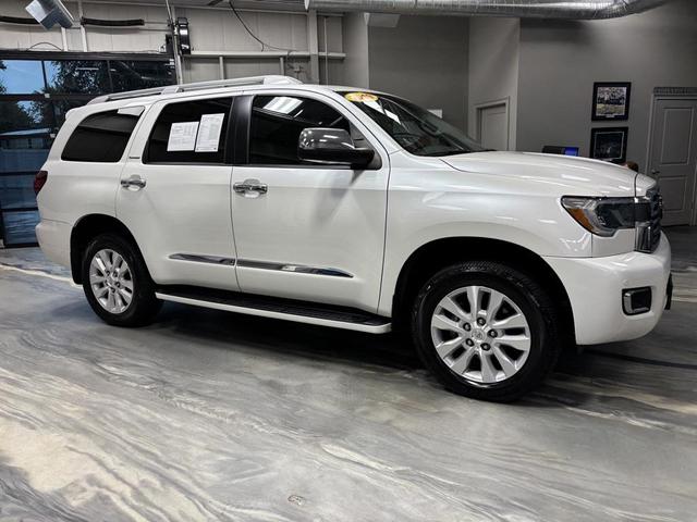 Photo of 2019 Blizzard Pearl Toyota Sequoia