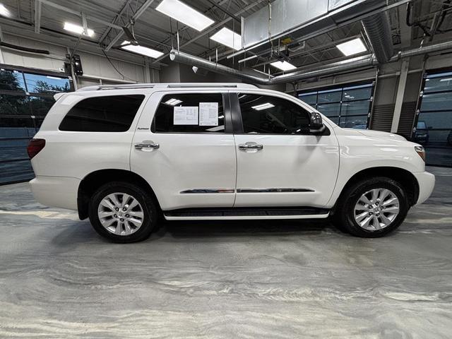 Photo of 2019 Blizzard Pearl Toyota Sequoia