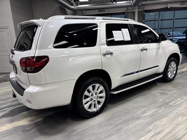 Photo of 2019 Blizzard Pearl Toyota Sequoia
