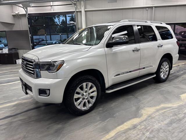 Photo of 2019 Blizzard Pearl Toyota Sequoia