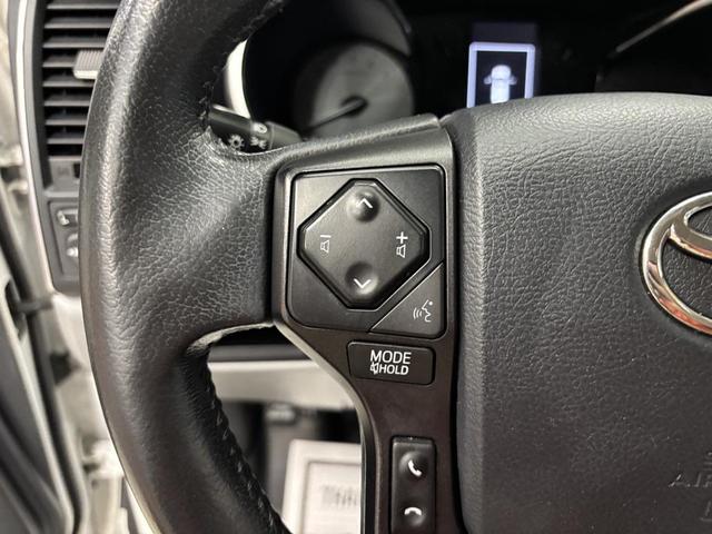 Photo of 2019 Blizzard Pearl Toyota Sequoia