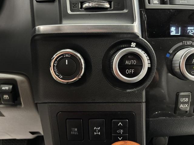Photo of 2019 Blizzard Pearl Toyota Sequoia