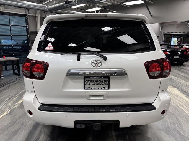 Photo of 2019 Blizzard Pearl Toyota Sequoia