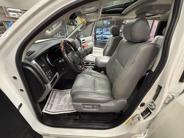Photo of 2019 Blizzard Pearl Toyota Sequoia