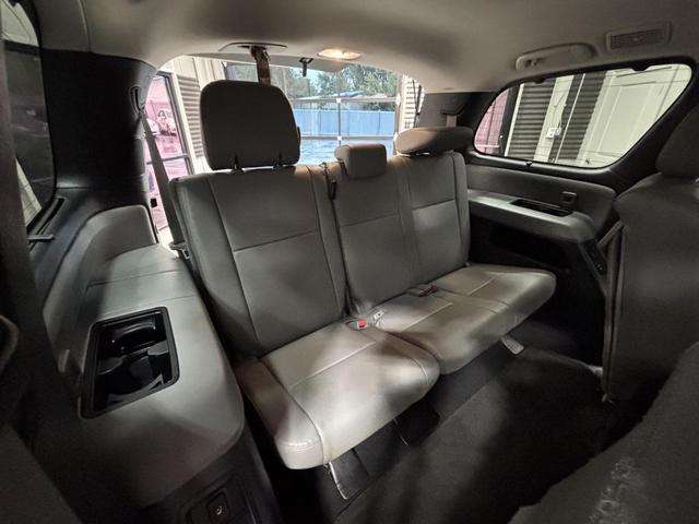 Photo of 2019 Blizzard Pearl Toyota Sequoia
