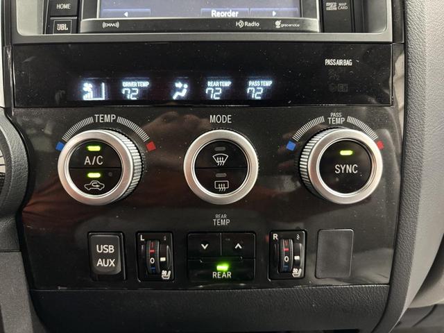 Photo of 2019 Blizzard Pearl Toyota Sequoia