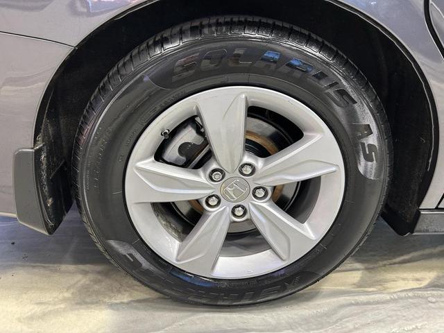Photo of 2019 Gray Honda Odyssey