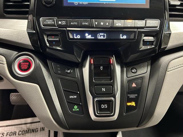 Photo of 2019 Gray Honda Odyssey
