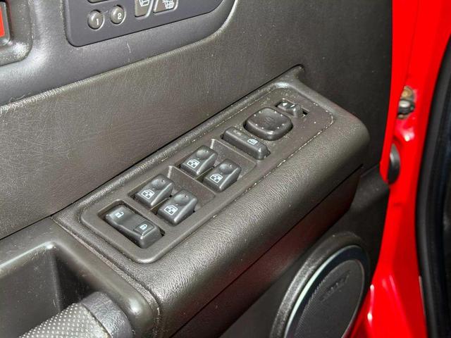 Photo of 2005 Red Hummer H2