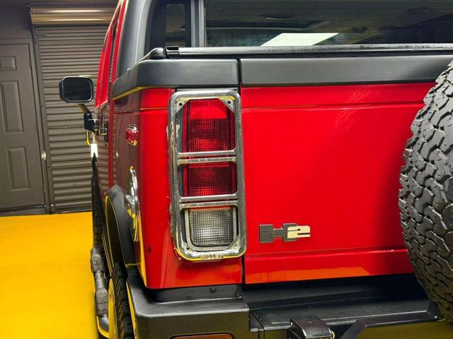 Photo of 2005 Red Hummer H2
