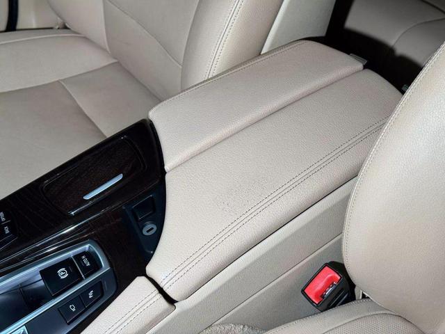 Photo of 2013 Gold BMW 535