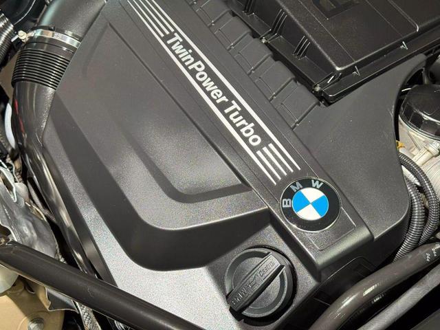 Photo of 2013 Gold BMW 535