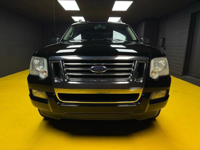 Photo of 2007 Black Ford Explorer Sport Trac