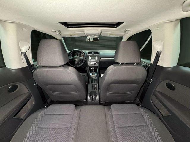 Photo of 2010 Grey Volkswagen Golf