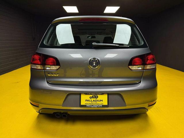 Photo of 2010 Grey Volkswagen Golf