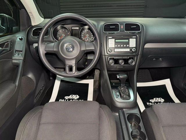 Photo of 2010 Grey Volkswagen Golf