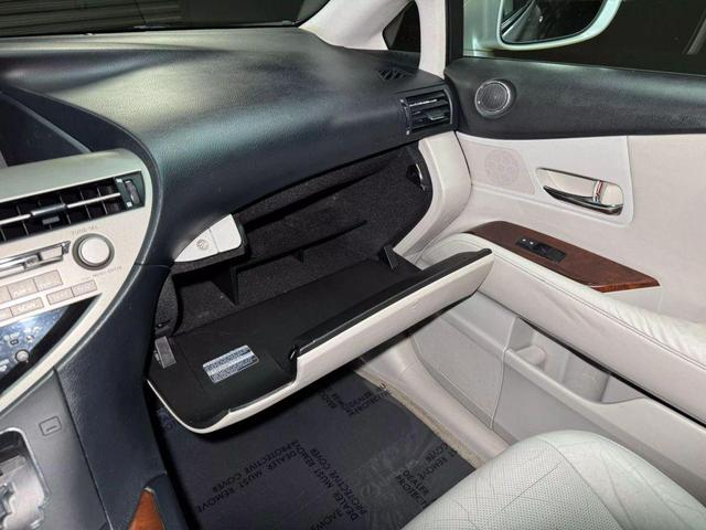 Photo of 2011 Silver Lexus RX 350