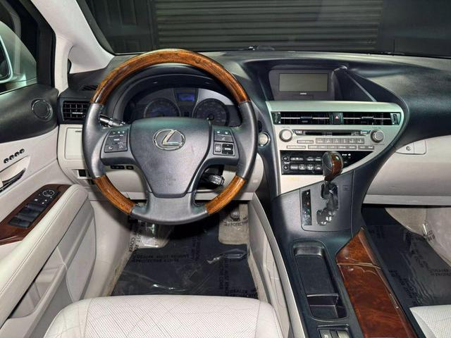 Photo of 2011 Silver Lexus RX 350