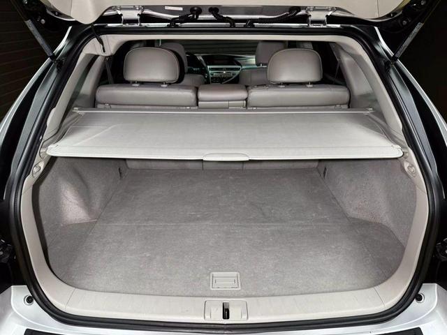 Photo of 2011 Silver Lexus RX 350