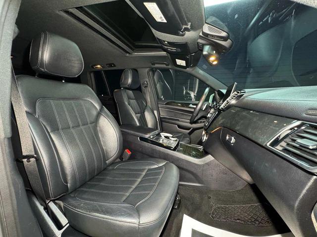 Photo of 2017 White Mercedes-Benz GLS 450