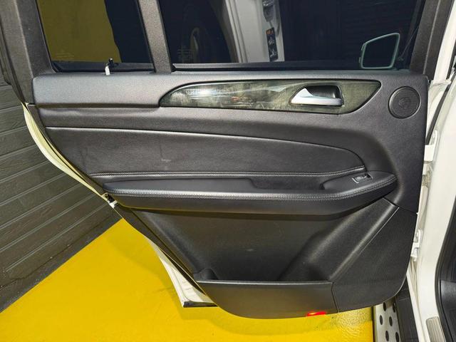 Photo of 2017 White Mercedes-Benz GLS 450