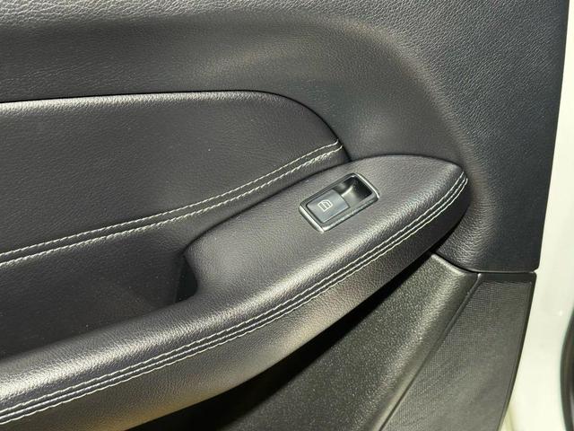 Photo of 2017 White Mercedes-Benz GLS 450