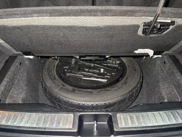 Photo of 2017 White Mercedes-Benz GLS 450