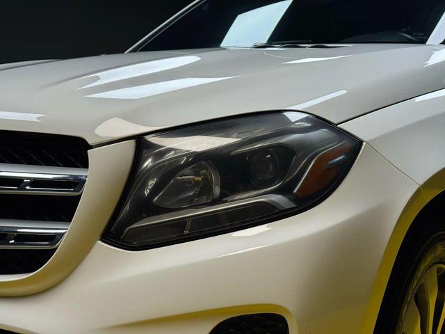 Photo of 2017 White Mercedes-Benz GLS 450