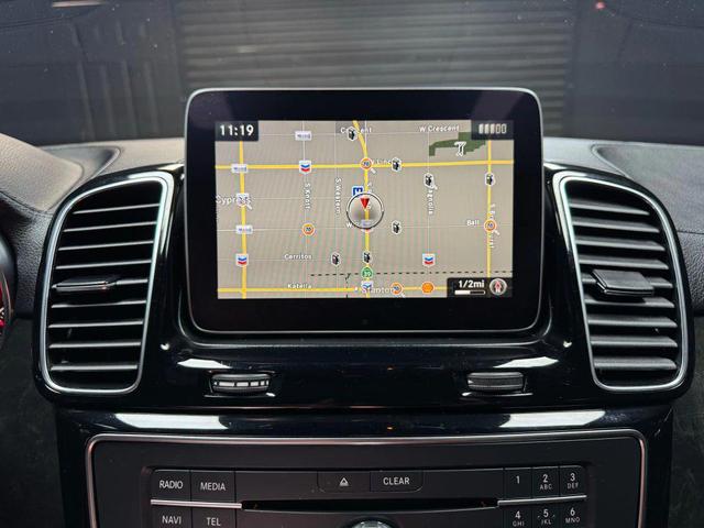 Photo of 2017 White Mercedes-Benz GLS 450