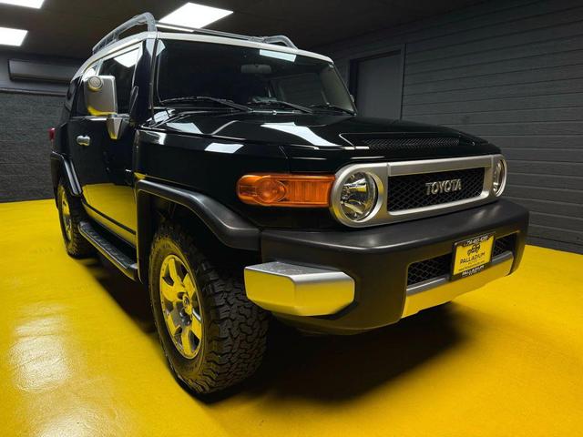 Photo of 2007 Black Toyota FJ Cruiser