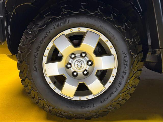 Photo of 2007 Black Toyota FJ Cruiser