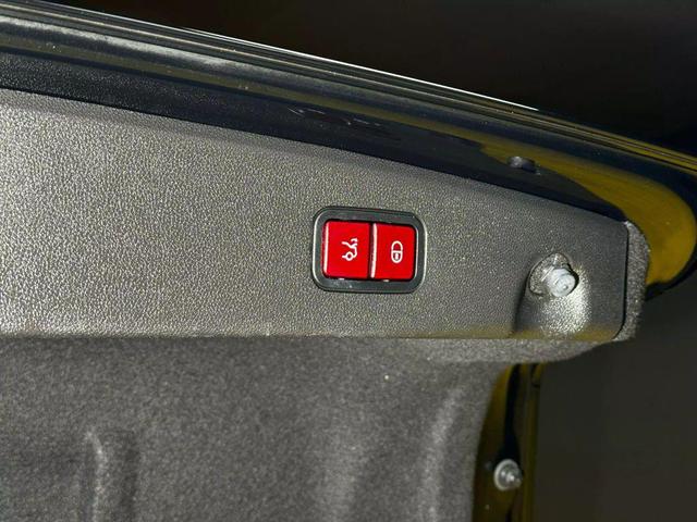 Photo of 2014 Black Mercedes-Benz E-Class