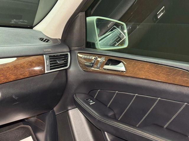 Photo of 2015 Silver Mercedes-Benz GL-Class