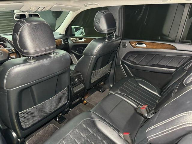 Photo of 2015 Silver Mercedes-Benz GL-Class