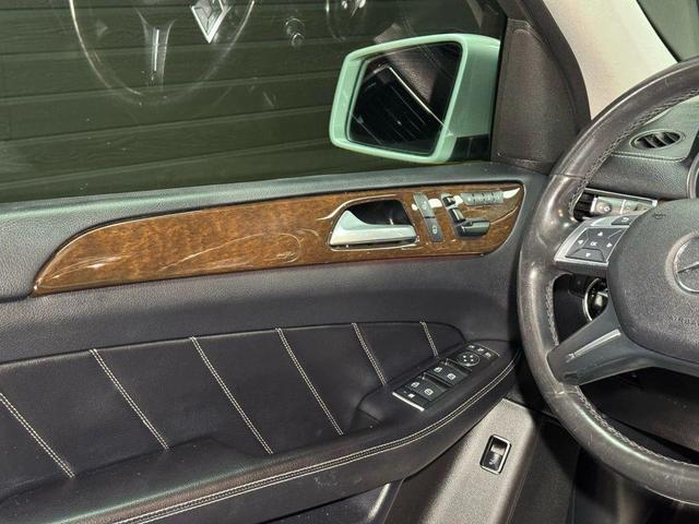 Photo of 2015 Silver Mercedes-Benz GL-Class
