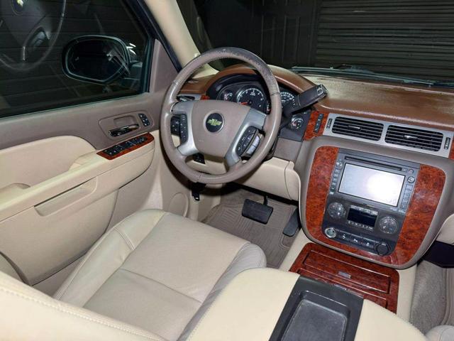 Photo of 2012 Brown Chevrolet Suburban