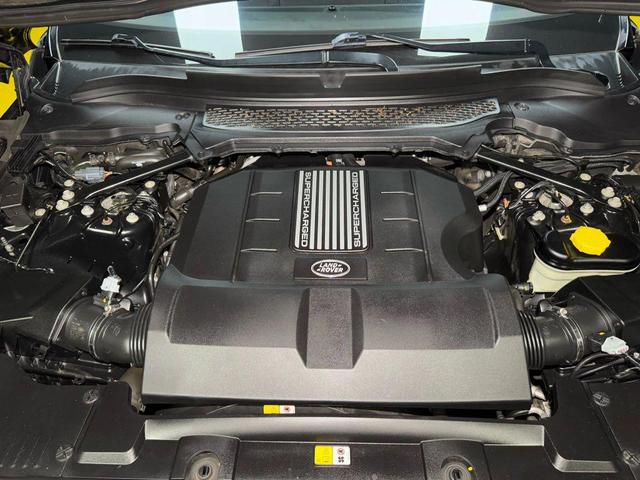 Photo of 2016 Black Land Rover Range Rover Sport