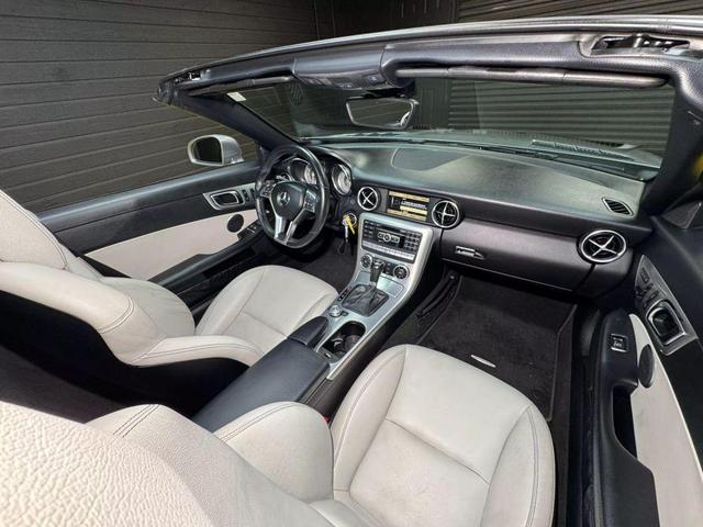 Photo of 2012 Grey Mercedes-Benz SLK-Class