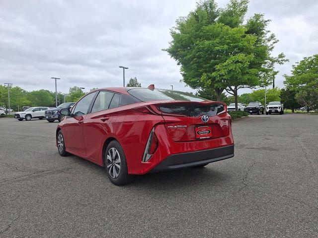 Photo of 2021 Supersonic Red Toyota Prius Prime