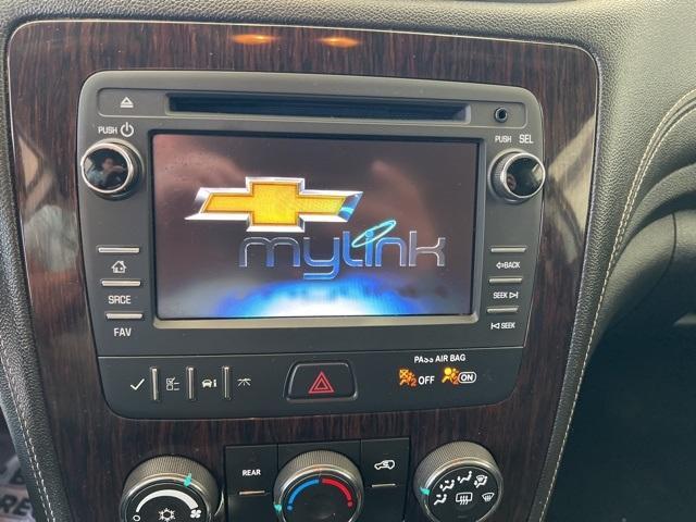 Photo of 2015 Silver Chevrolet Traverse