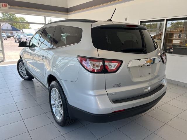 Photo of 2015 Silver Chevrolet Traverse