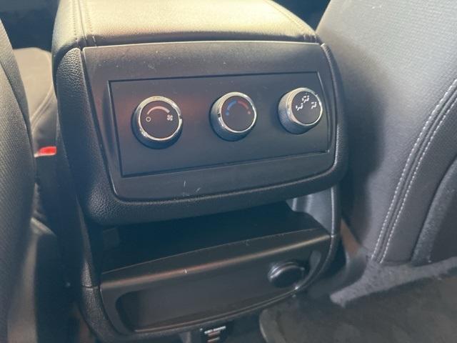Photo of 2015 Silver Chevrolet Traverse