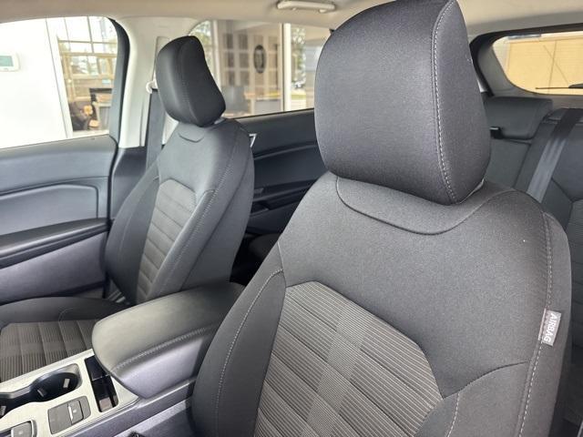 Photo of 2022 Green Ford Edge