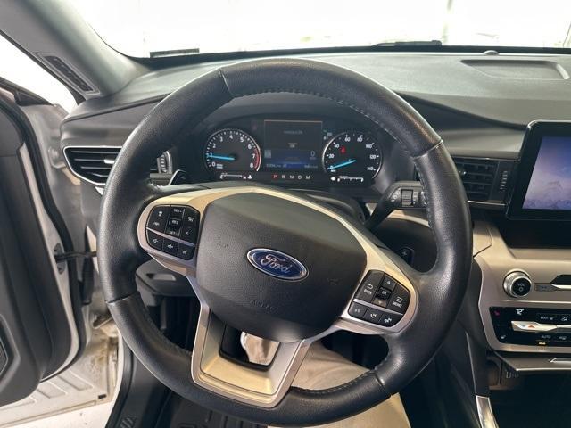 Photo of 2020 Oxford White Ford Explorer
