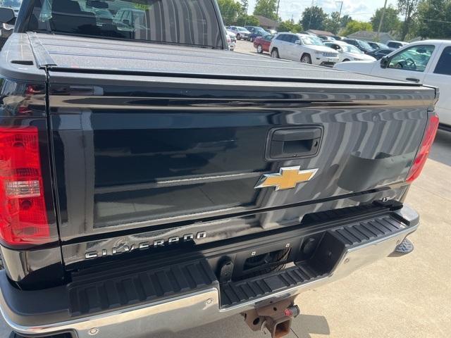 Photo of 2016 Black Chevrolet Silverado 2500