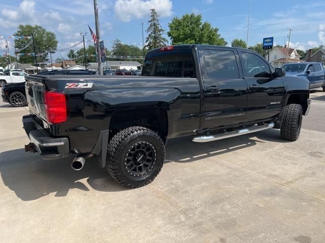 Photo of 2016 Black Chevrolet Silverado 2500