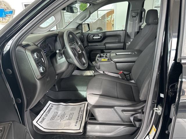 Photo of 2023 Onyx Black GMC Sierra 1500