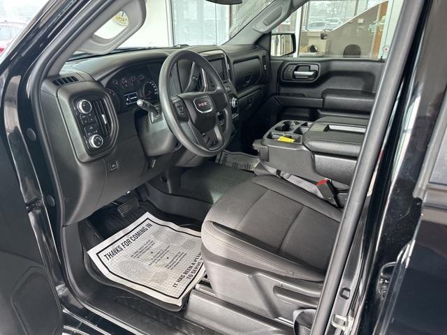 Photo of 2023 Onyx Black GMC Sierra 1500