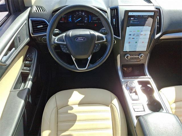 Photo of 2022 Stone Blue Metallic Ford Edge