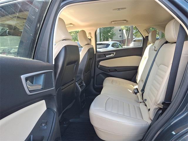Photo of 2022 Stone Blue Metallic Ford Edge